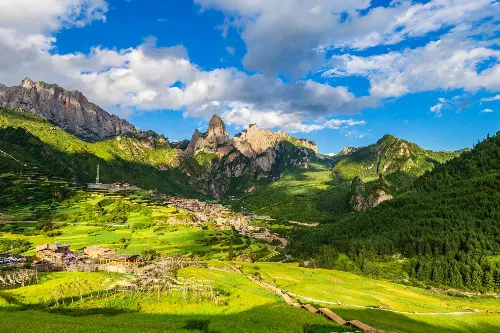 Zhagana Scenic Area - Gansu Tourist Attraction