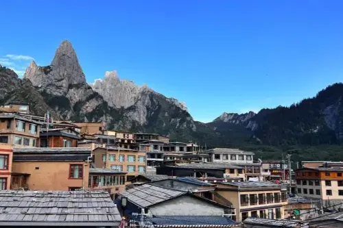 Dongwa Village