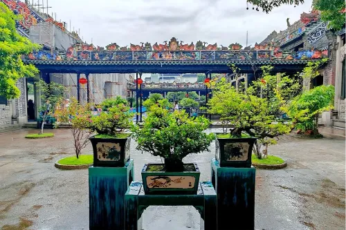 East & West Auxiliary Courtyards and Back Garden