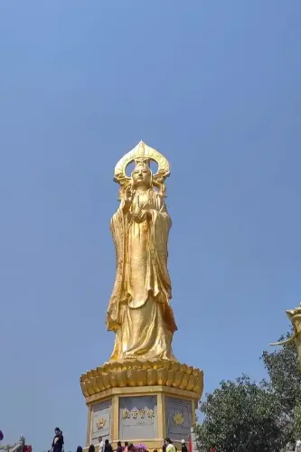 Ocean‑viewing Guanyin