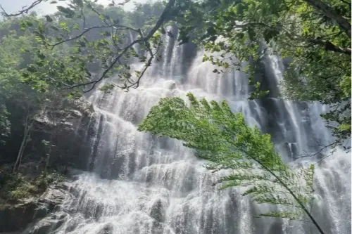 Qianlonggou Grand Waterfall