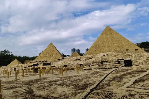 Pyramid Complex