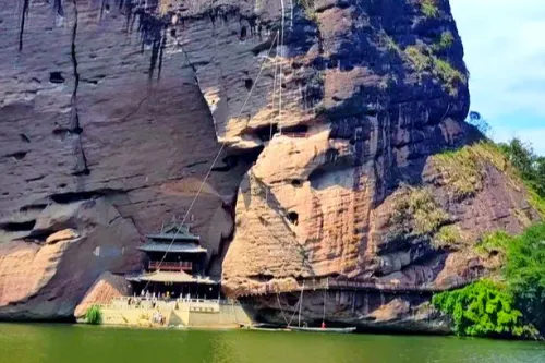 仙水岩懸棺遺址