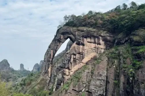 象鼻山
