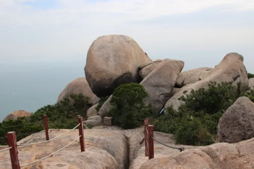 Lingding Peak